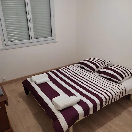 Ancien-Chambre Numbre Two - Dormir Comme A La Maison - *